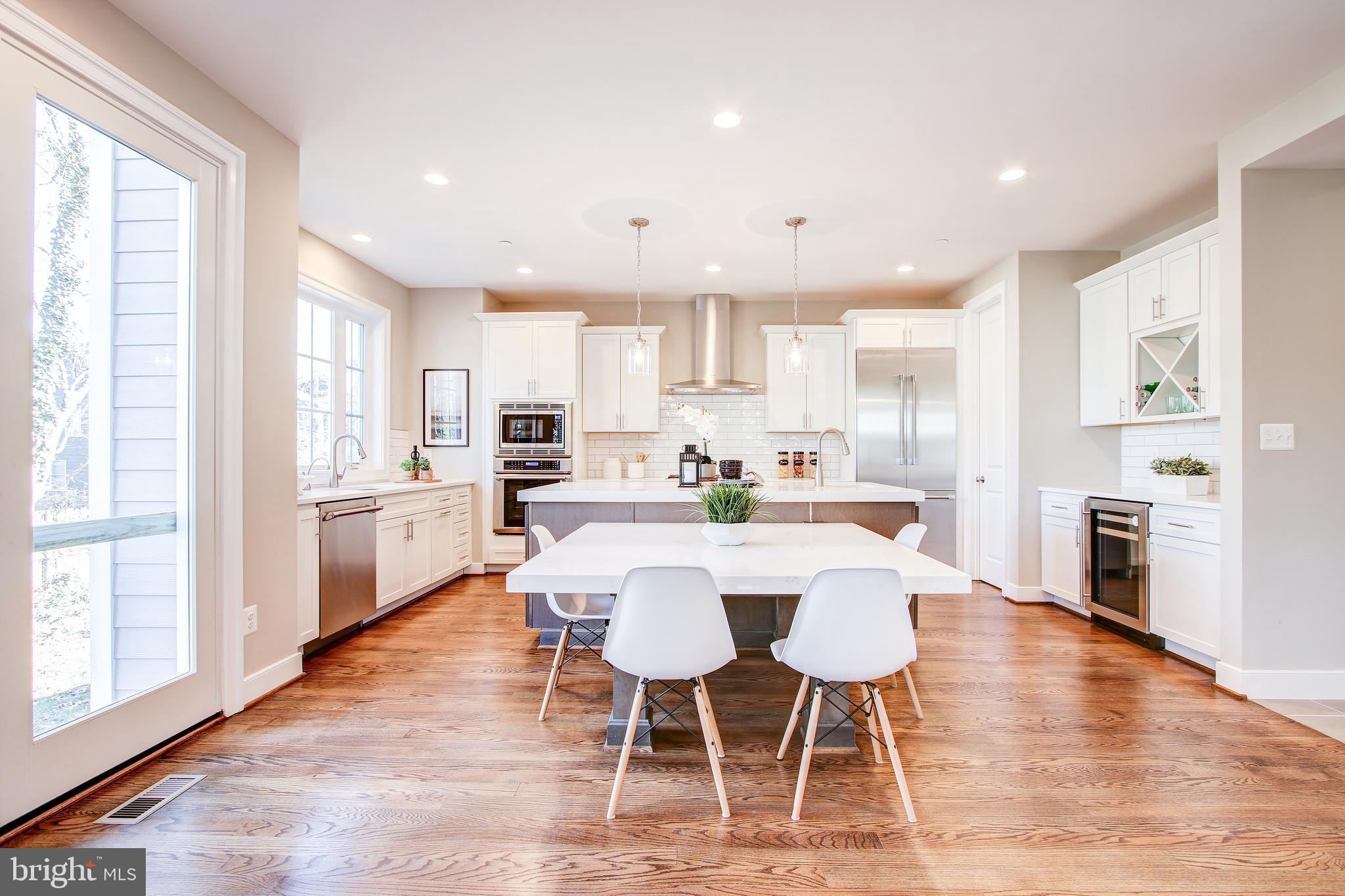 WILDWOOD MANOR - Residential