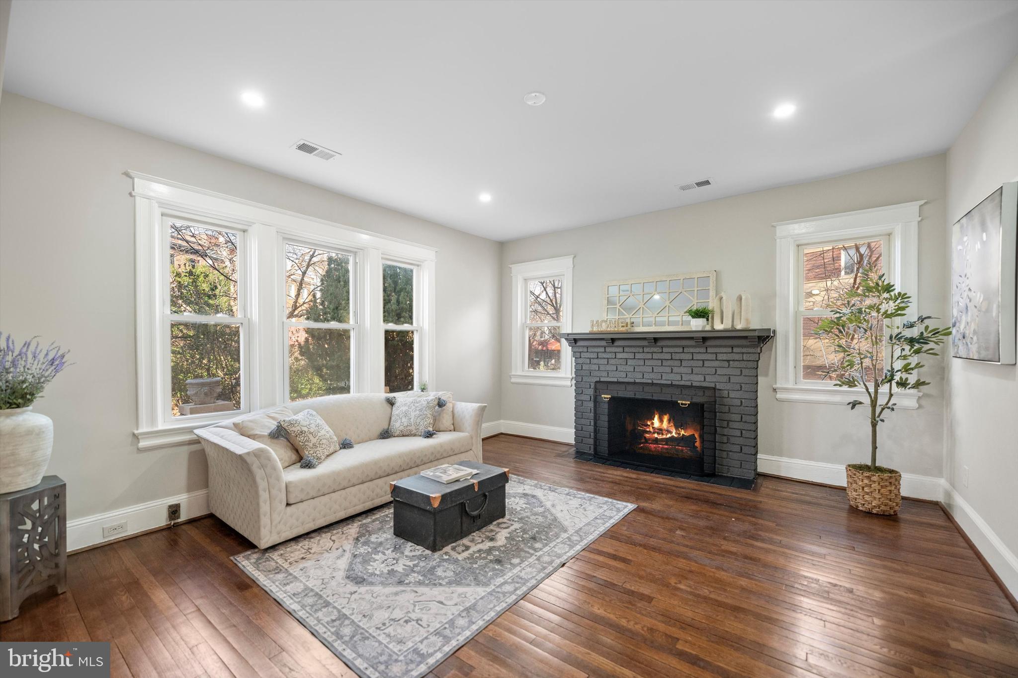 3551 HERTFORD PLACE NW