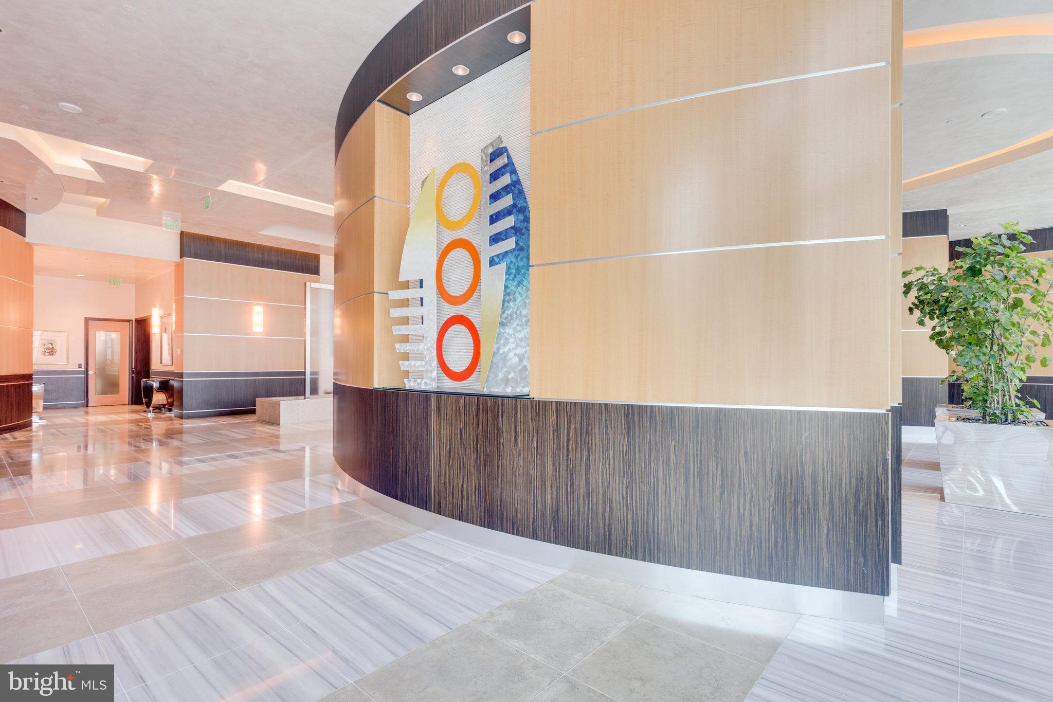 TURNBERRY TOWER - Residential