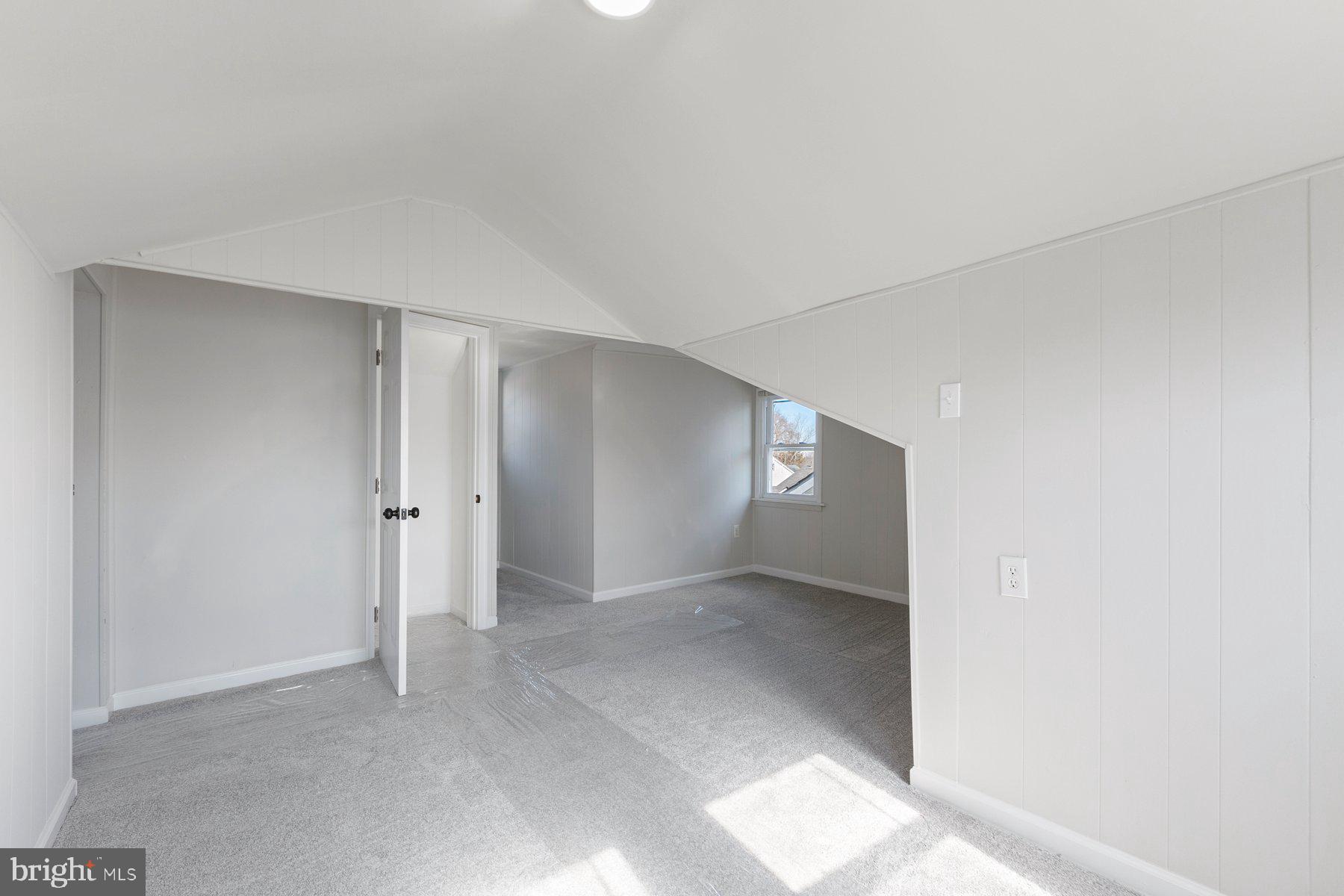 COLMAR MANOR - Residential