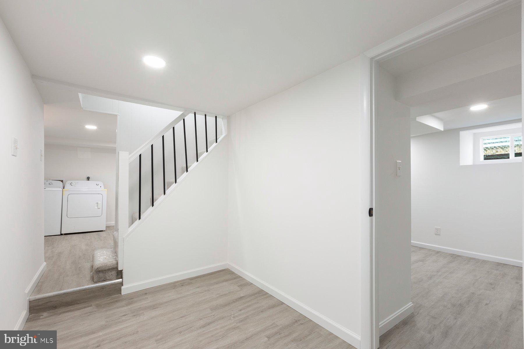 COLMAR MANOR - Residential