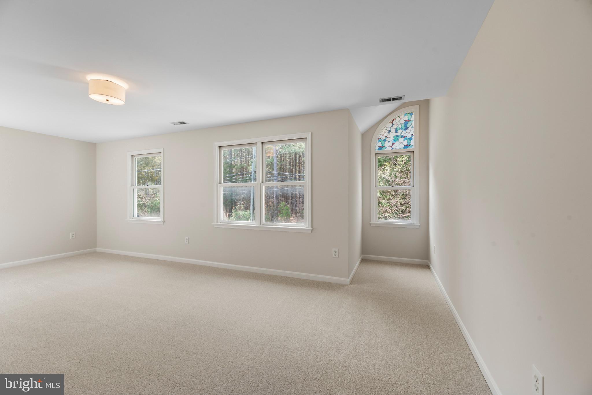 DEALE BEACH - Residential