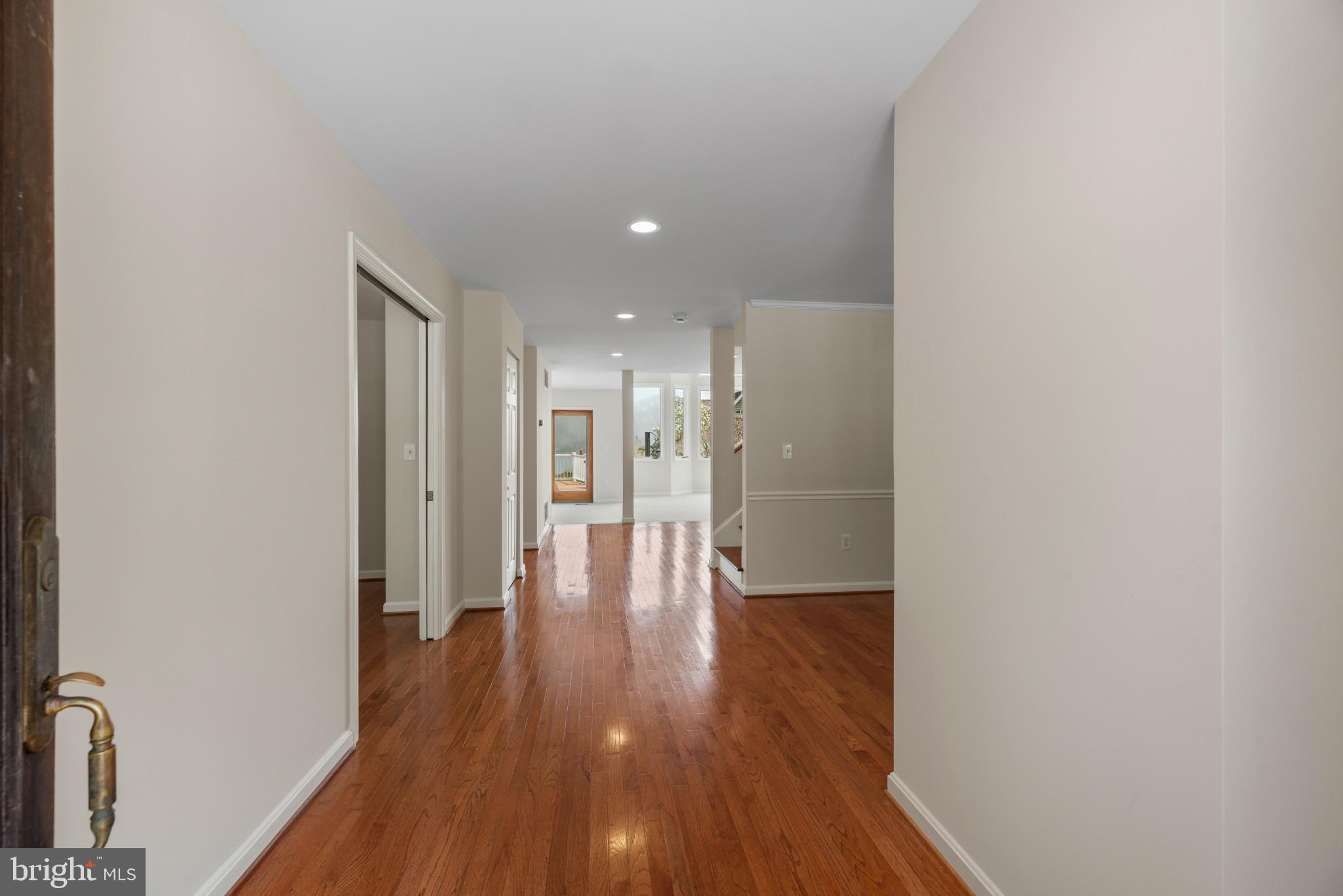 DEALE BEACH - Residential