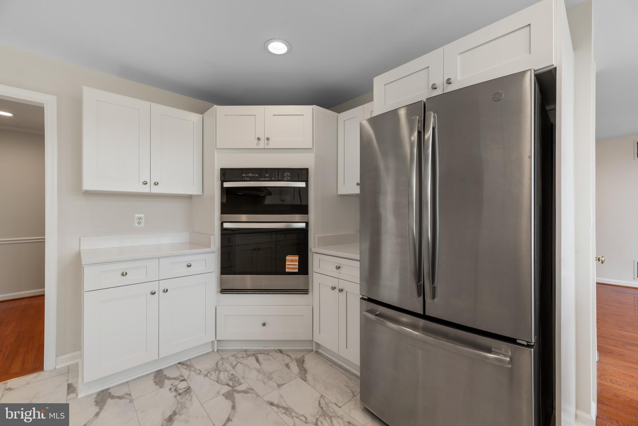 DEALE BEACH - Residential