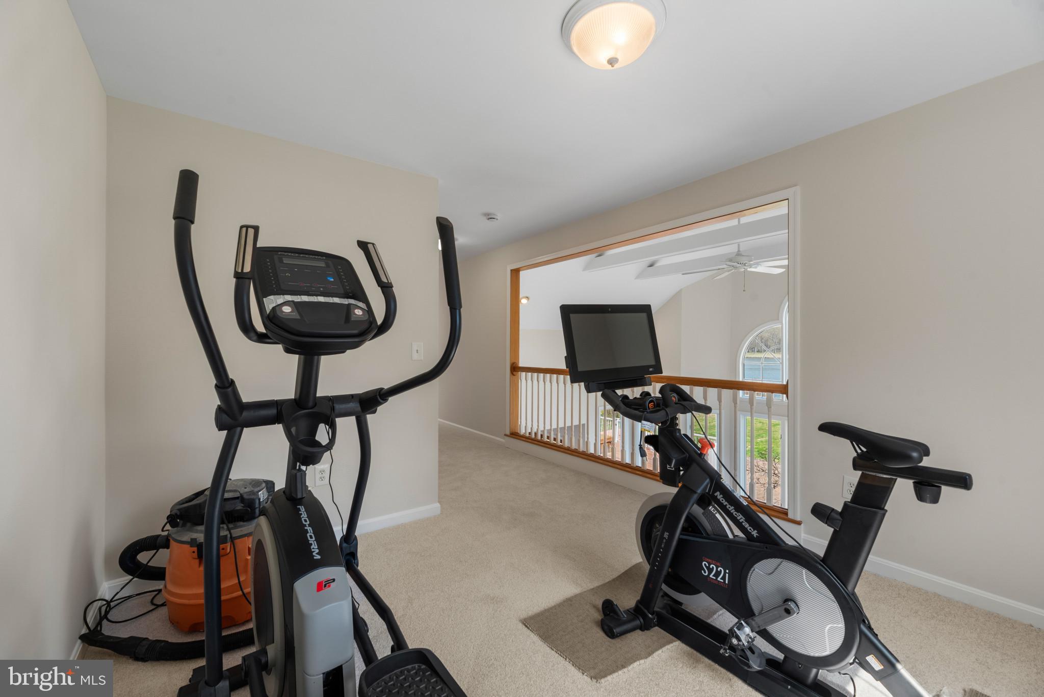 DEALE BEACH - Residential