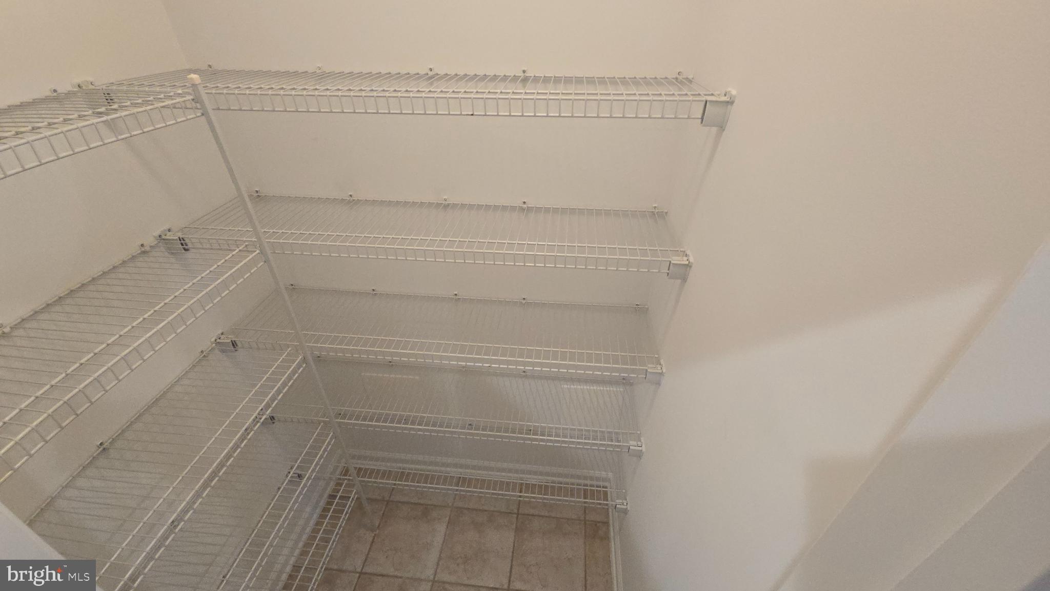 TOWNES CONDOMINIUMS - Residential Lease