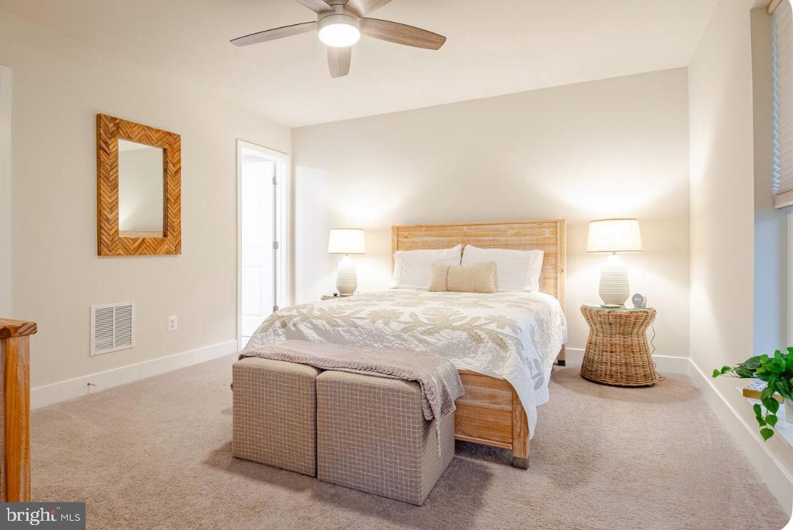 SEA OAKS VILLAGE - Residential Lease