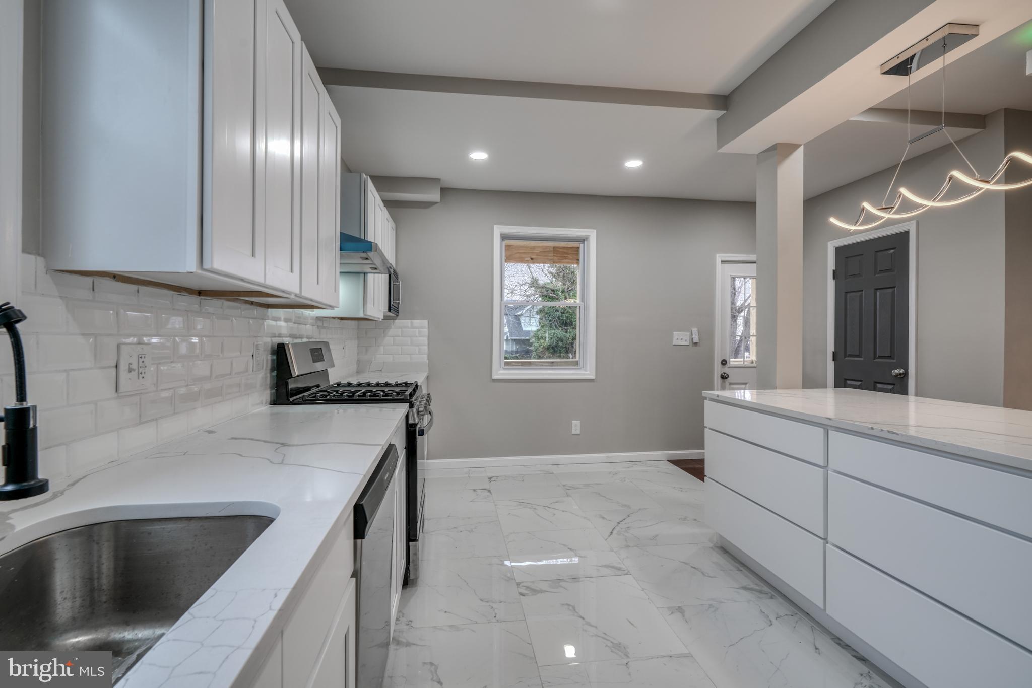 BEL AIR - Residential