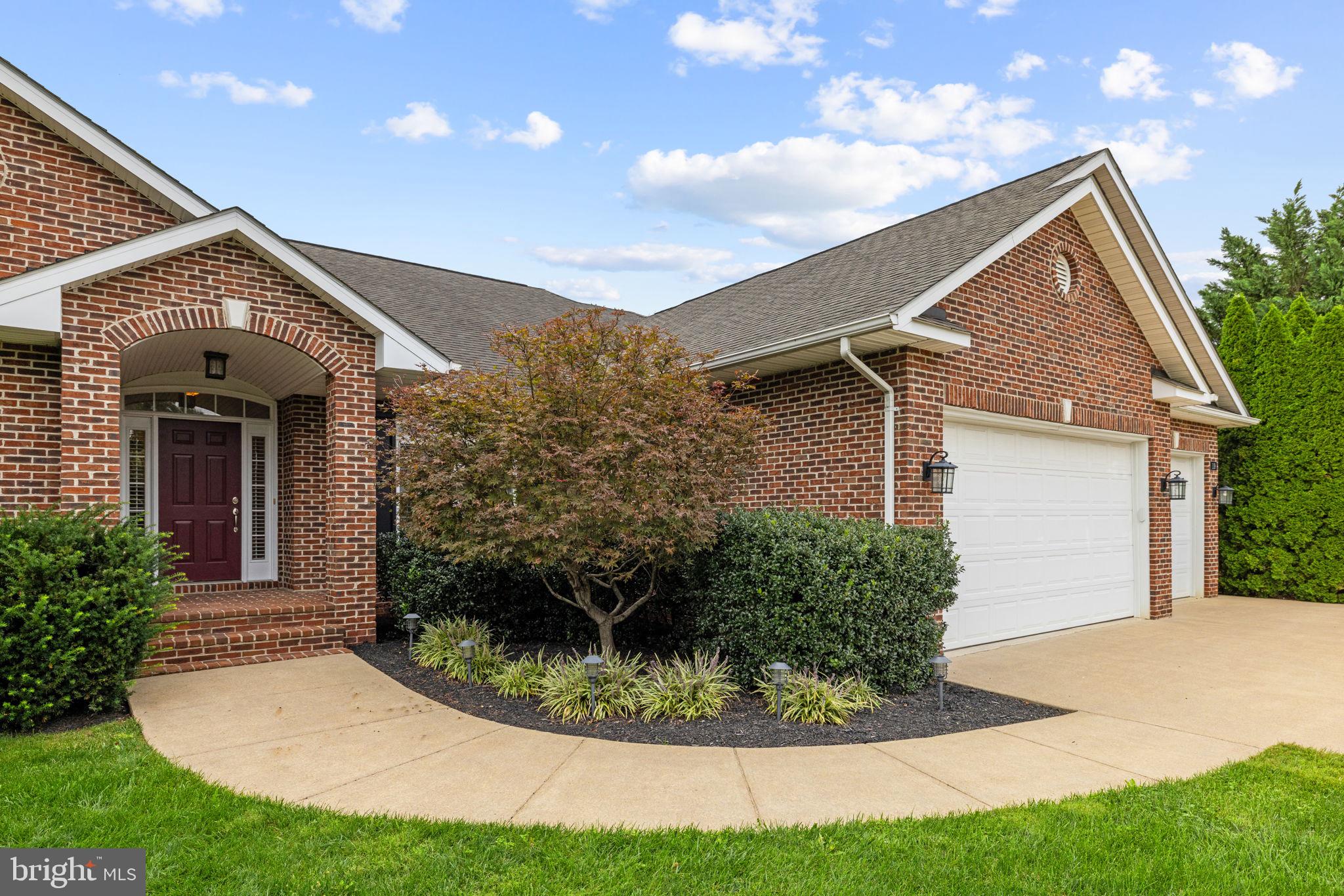 119 CHEIFTON PLACE