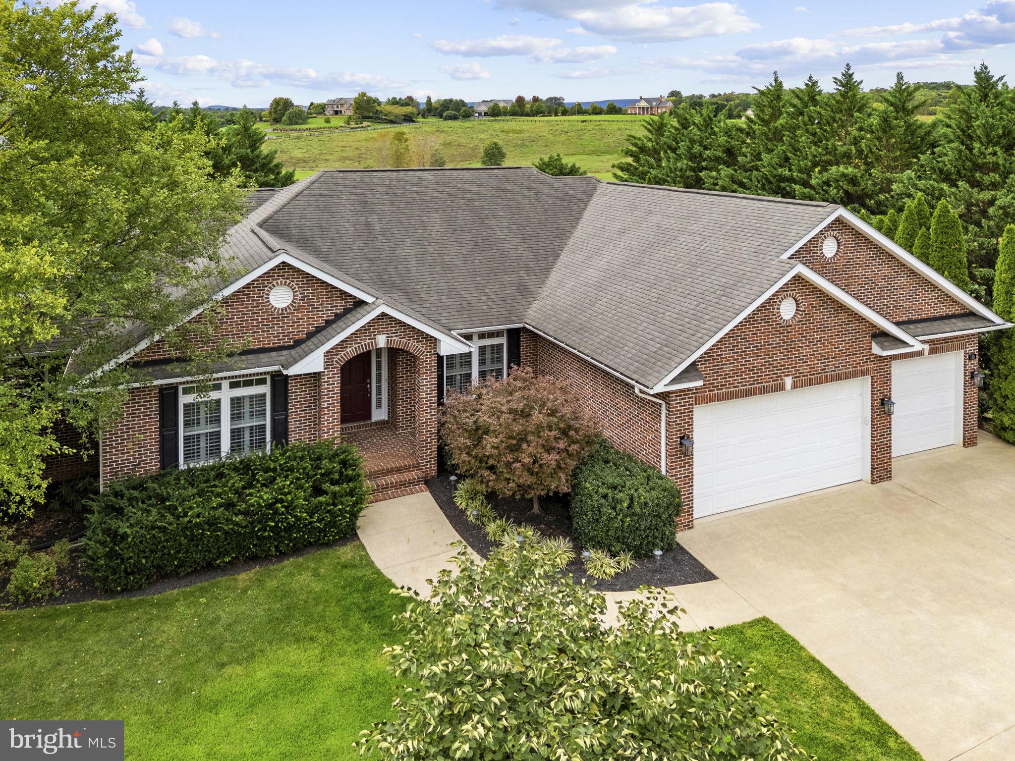 119 CHEIFTON PLACE