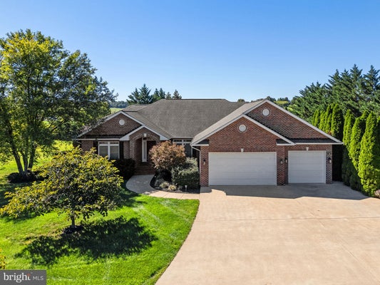 119 CHEIFTON PL, WINCHESTER, VA 22602 - Image c031e73e2b2b9145c7b71a97c2d97f7f/1845622955