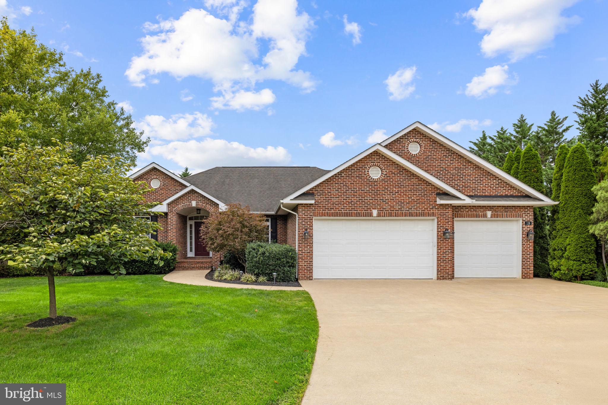 119 CHEIFTON PLACE
