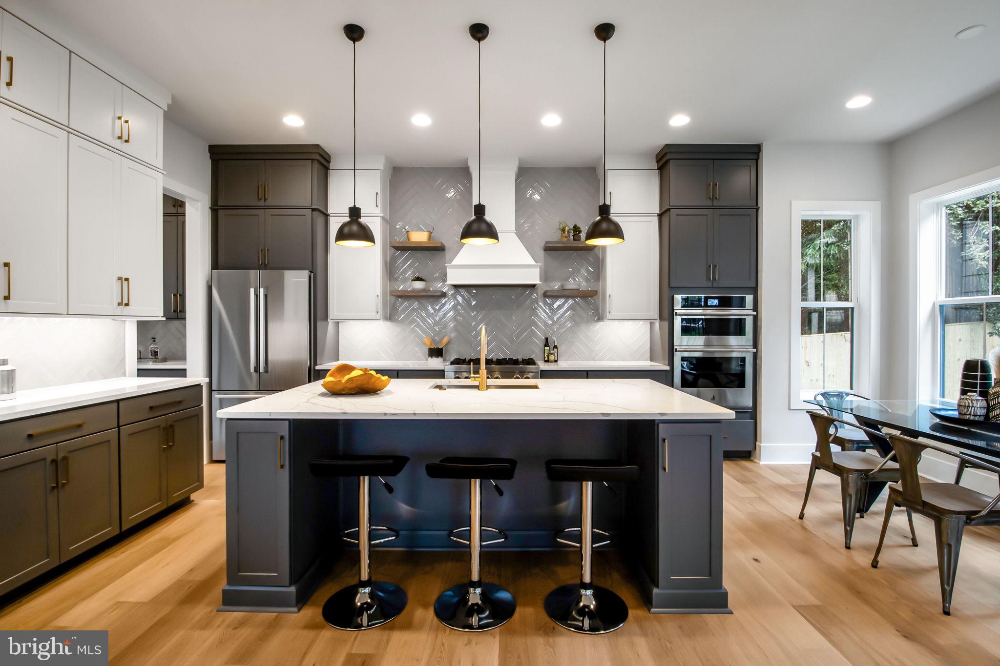 ARLINGTON - Residential