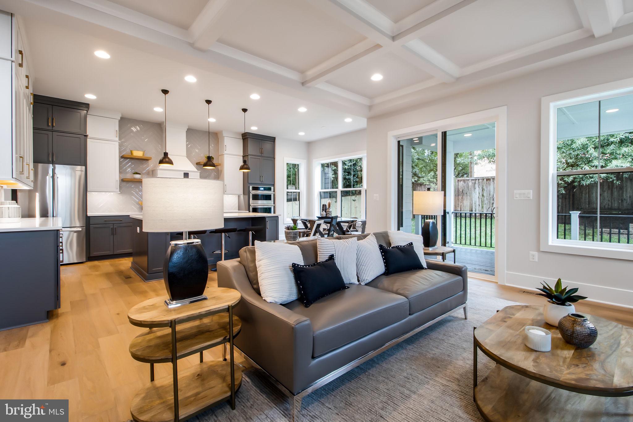 ARLINGTON - Residential