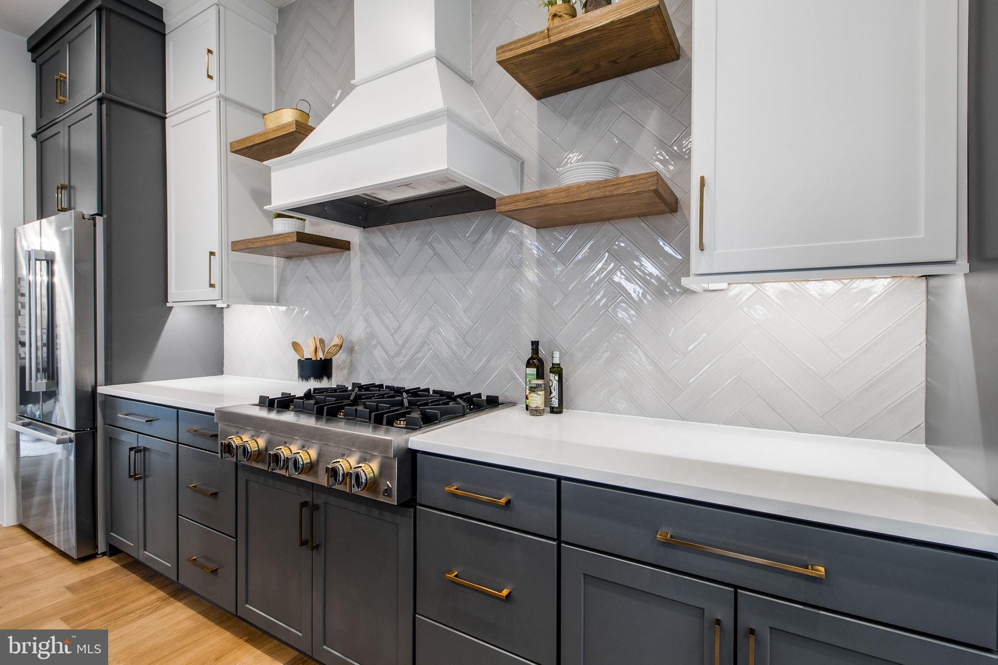 ARLINGTON - Residential