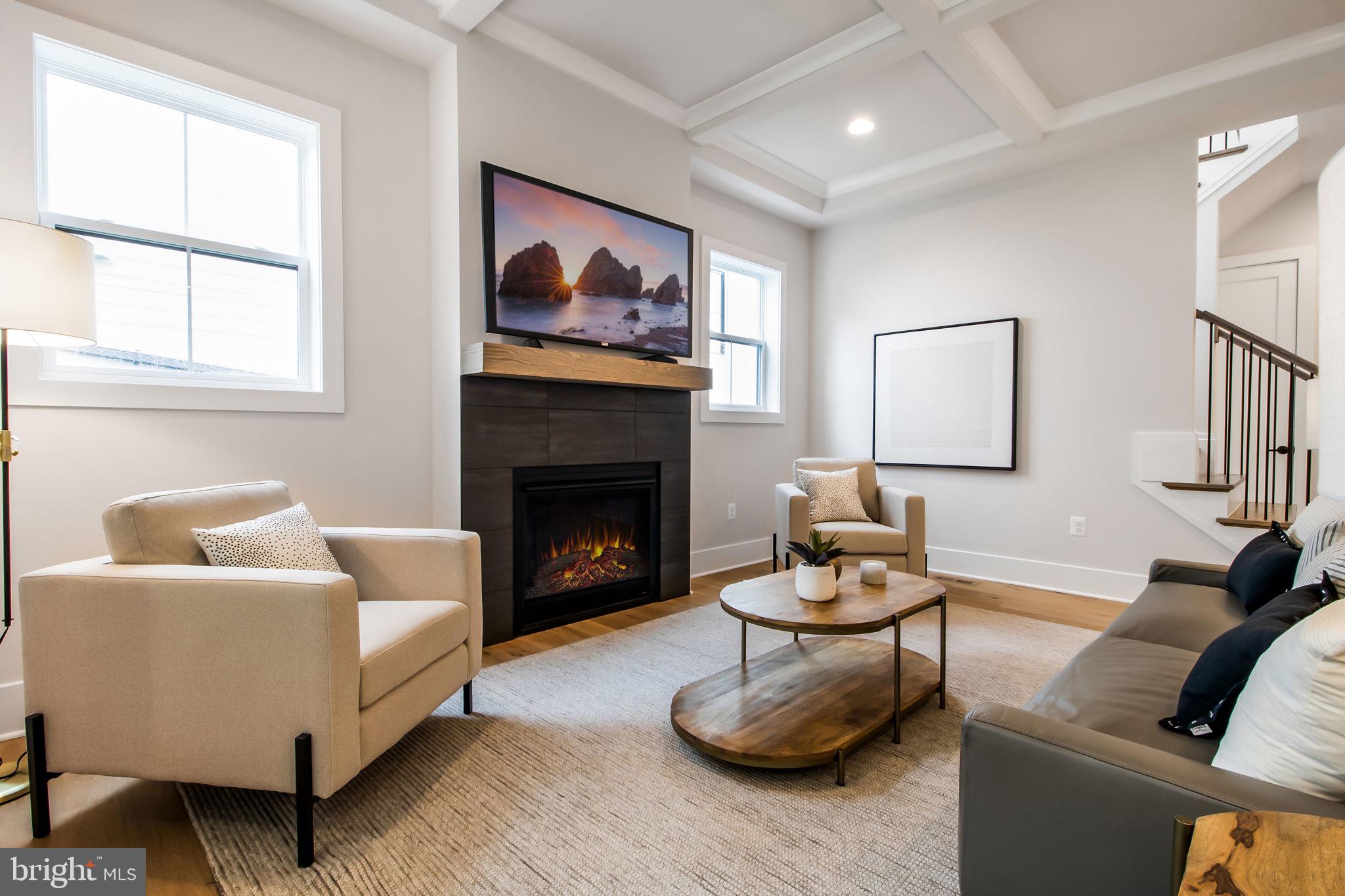 ARLINGTON - Residential