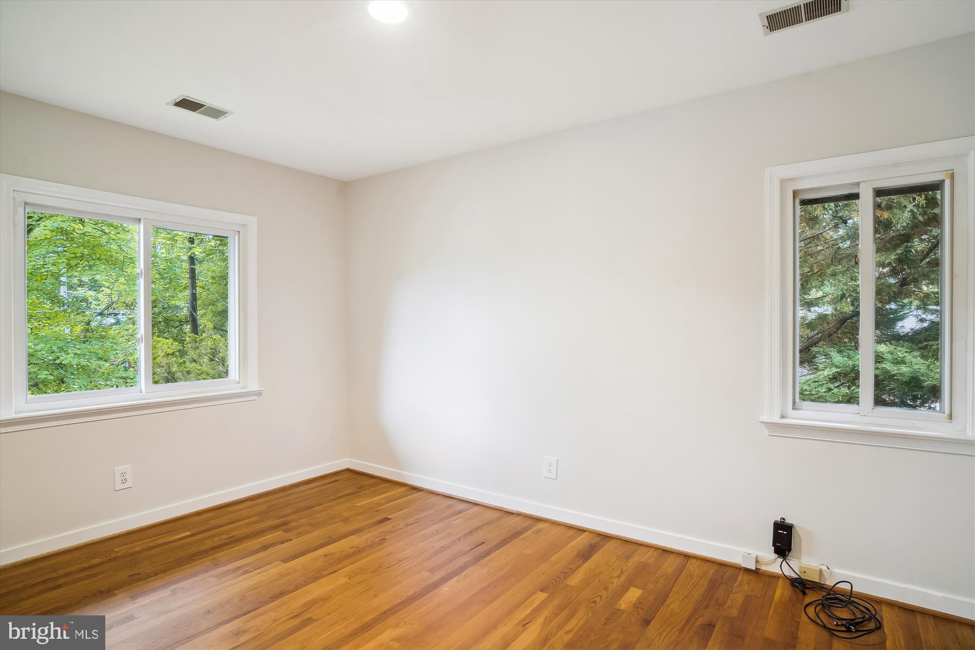 OAKWOOD KNOLLS - Residential