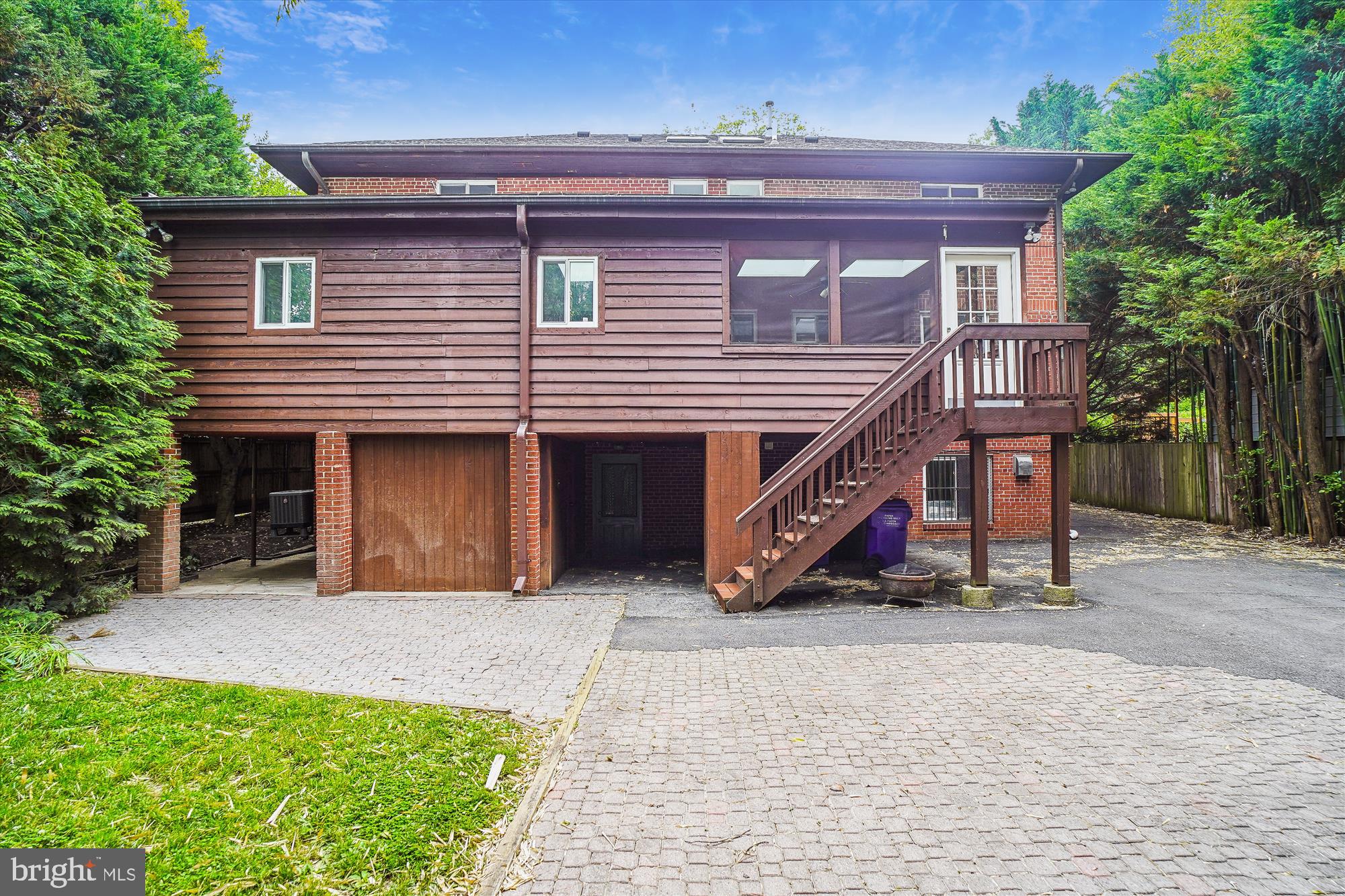 OAKWOOD KNOLLS - Residential