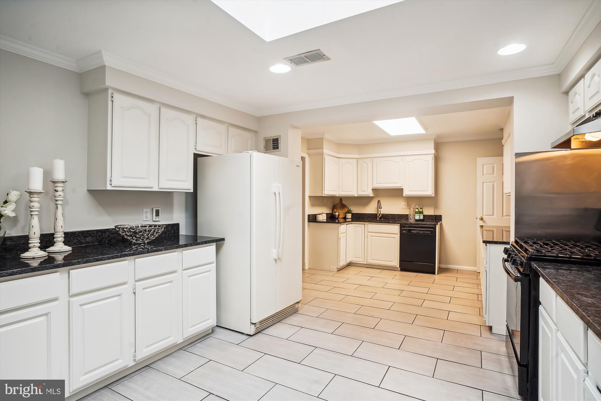 OAKWOOD KNOLLS - Residential