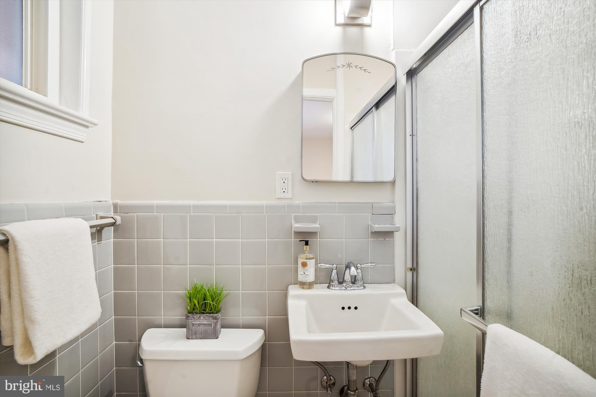 OAKWOOD KNOLLS - Residential