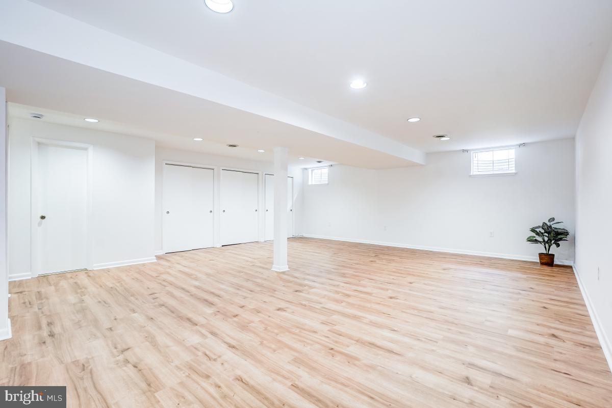 FOXHALL - Residential