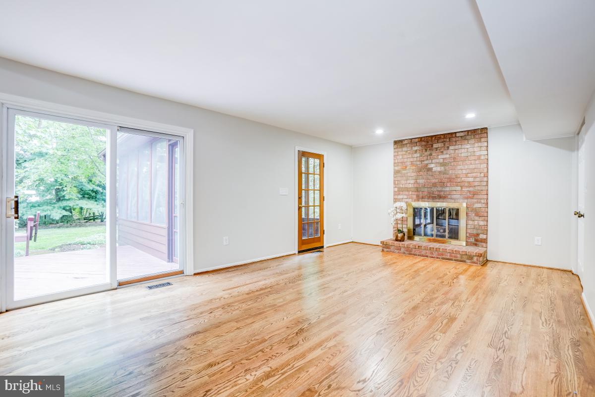 FOXHALL - Residential