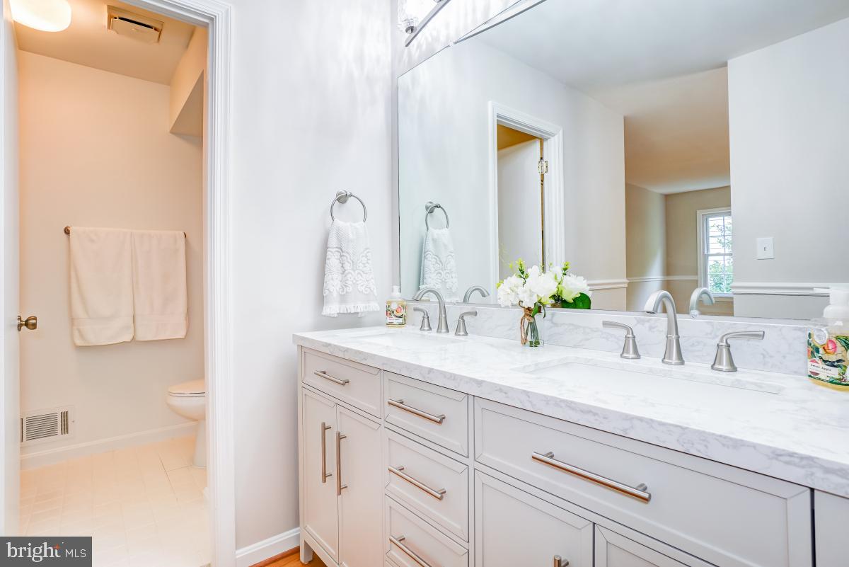 FOXHALL - Residential