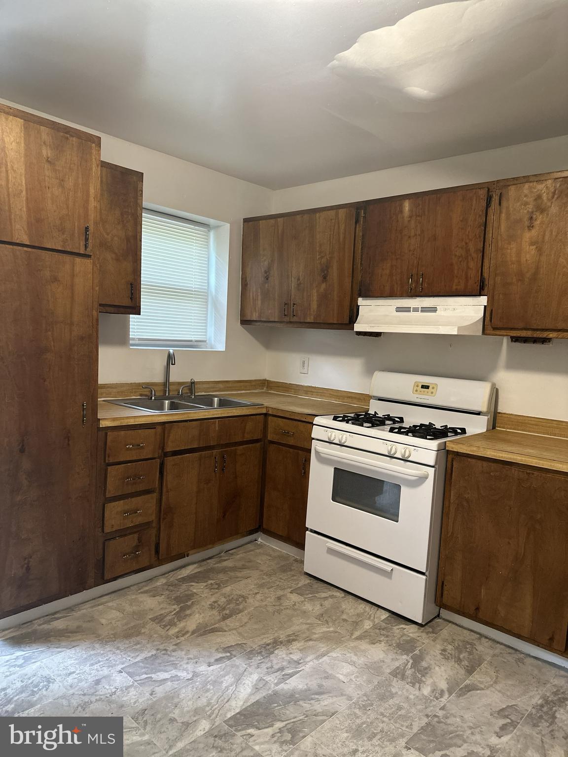 WEST FOREST PARK - Residential
