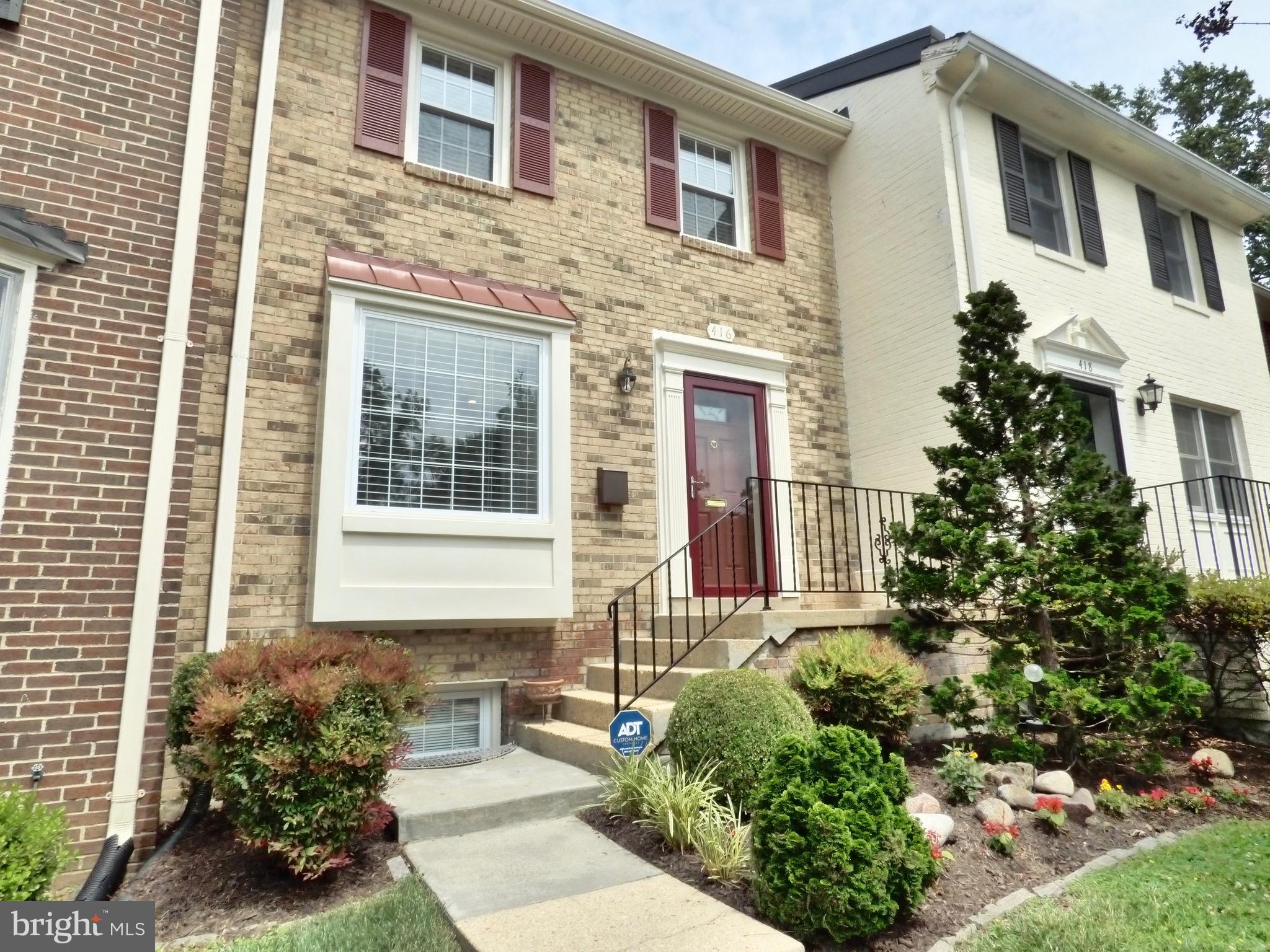 VILLAGE SQUARE - Residential Lease