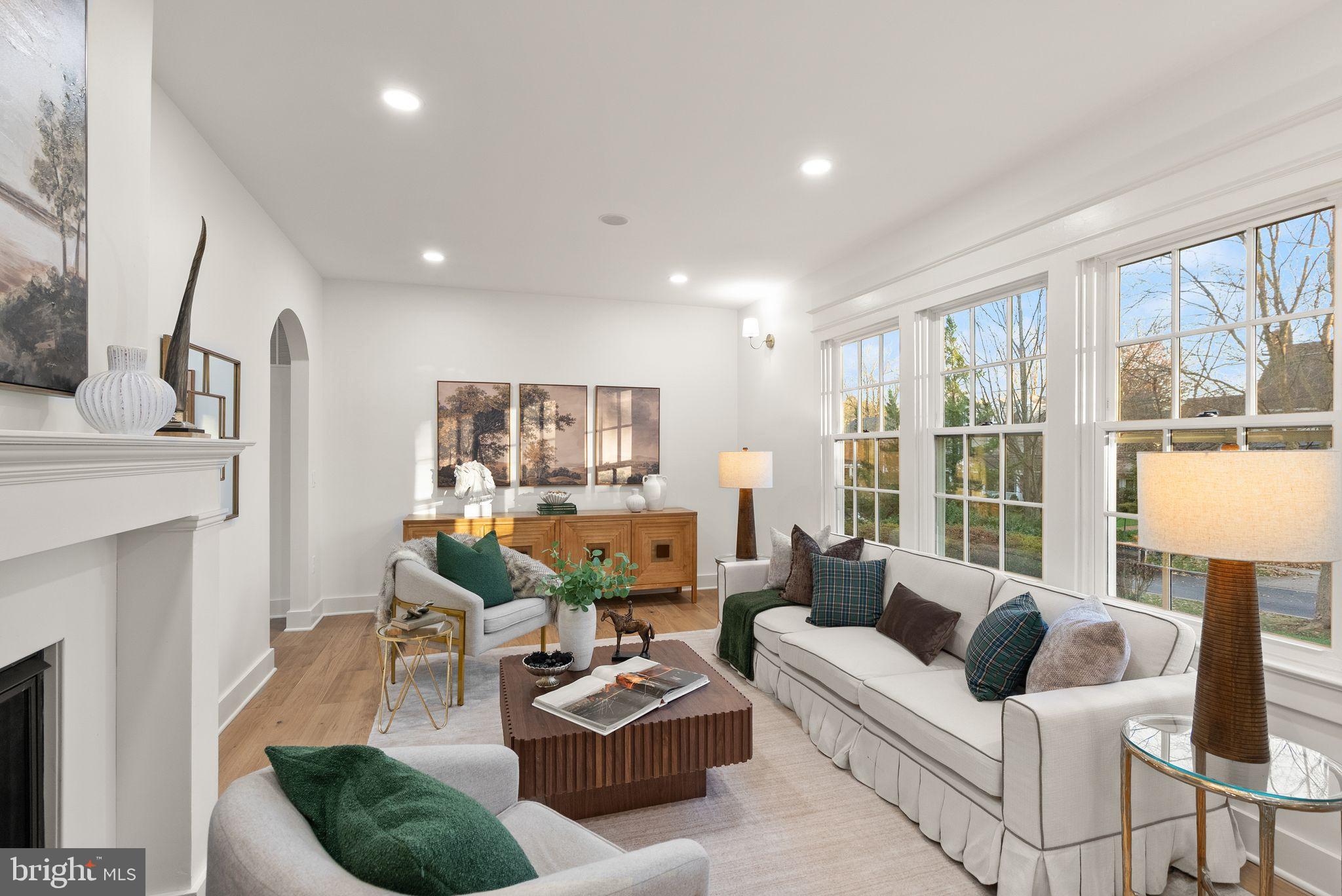 CHEVY CHASE VILLAGE - Residential