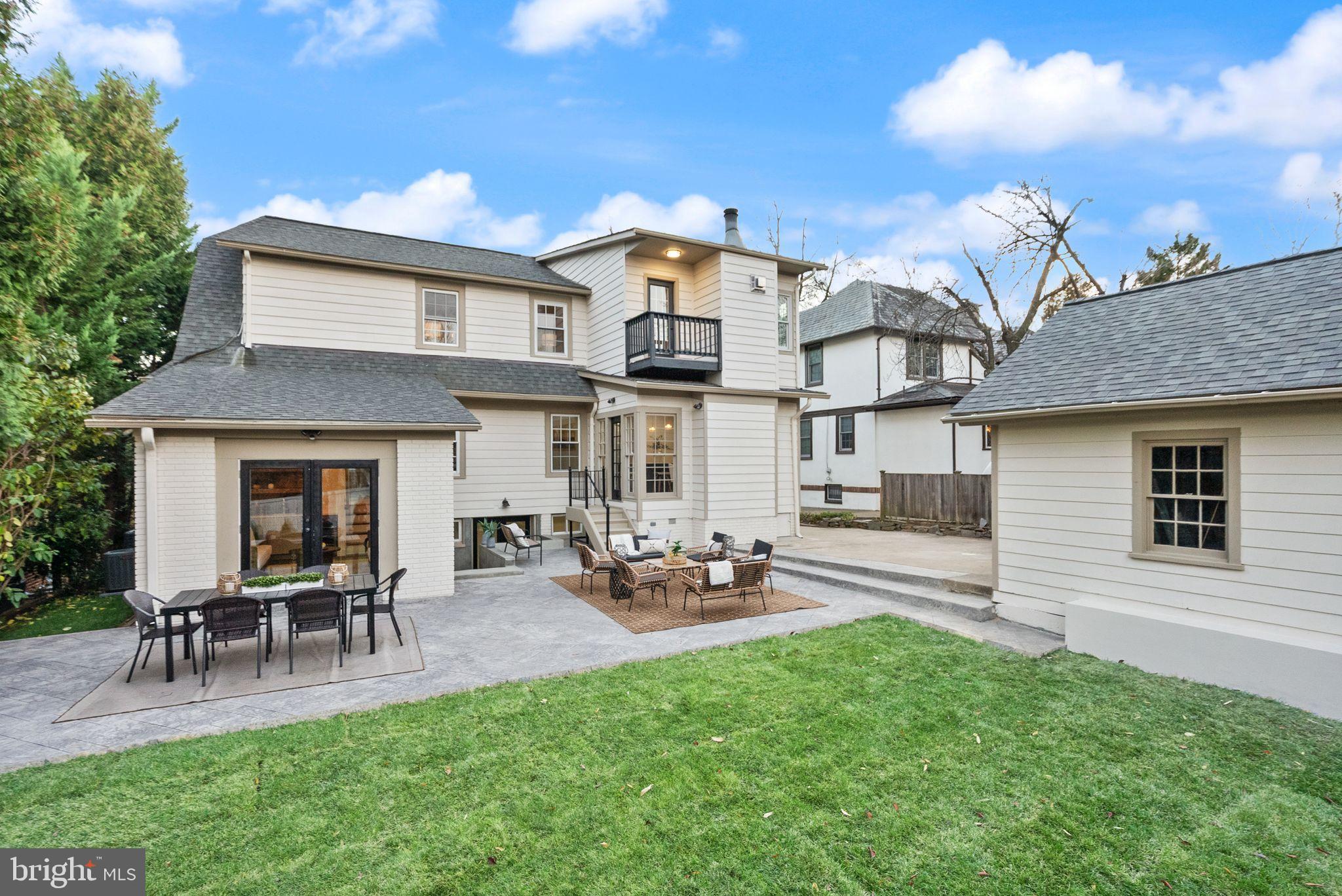 CHEVY CHASE VILLAGE - Residential