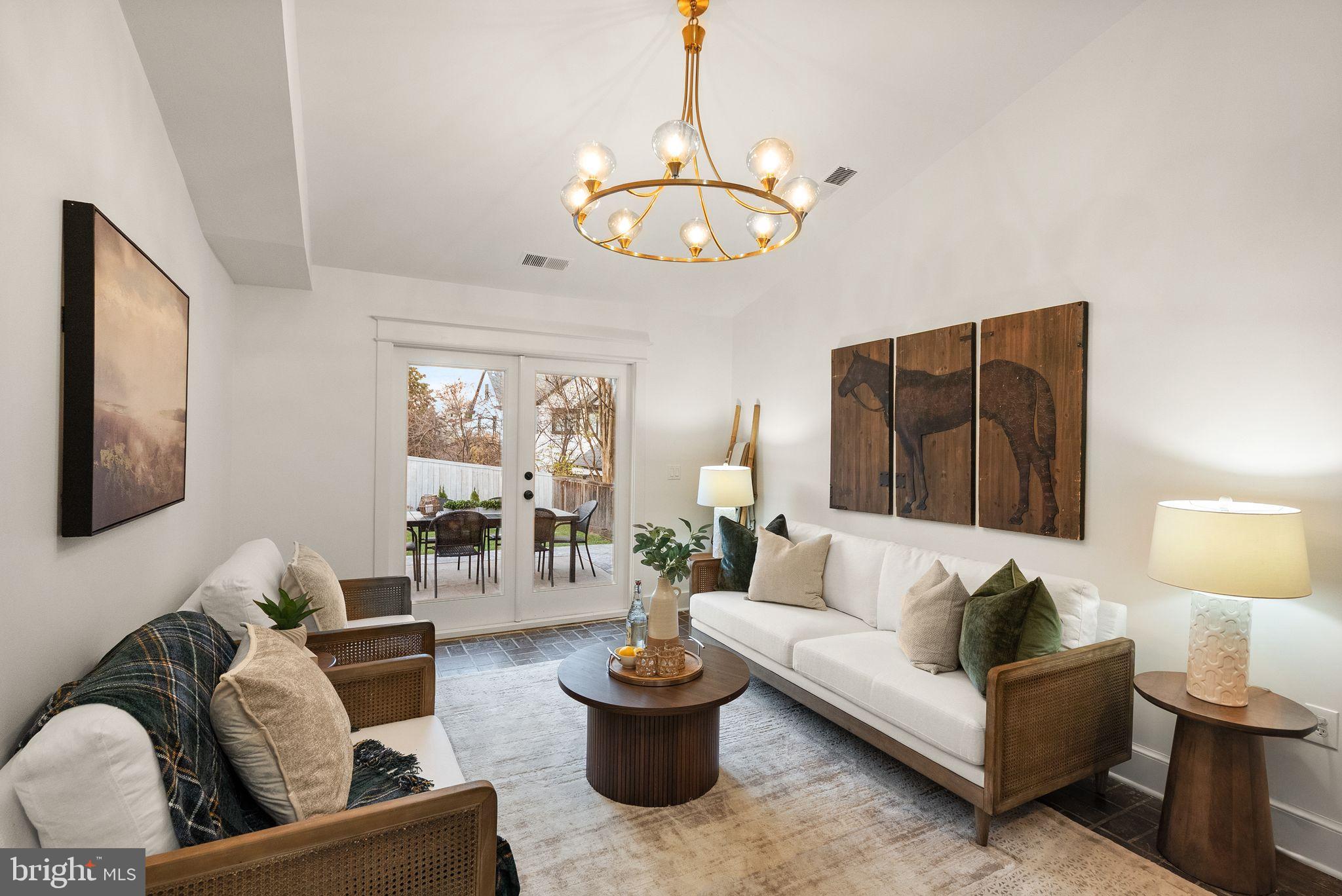 CHEVY CHASE VILLAGE - Residential