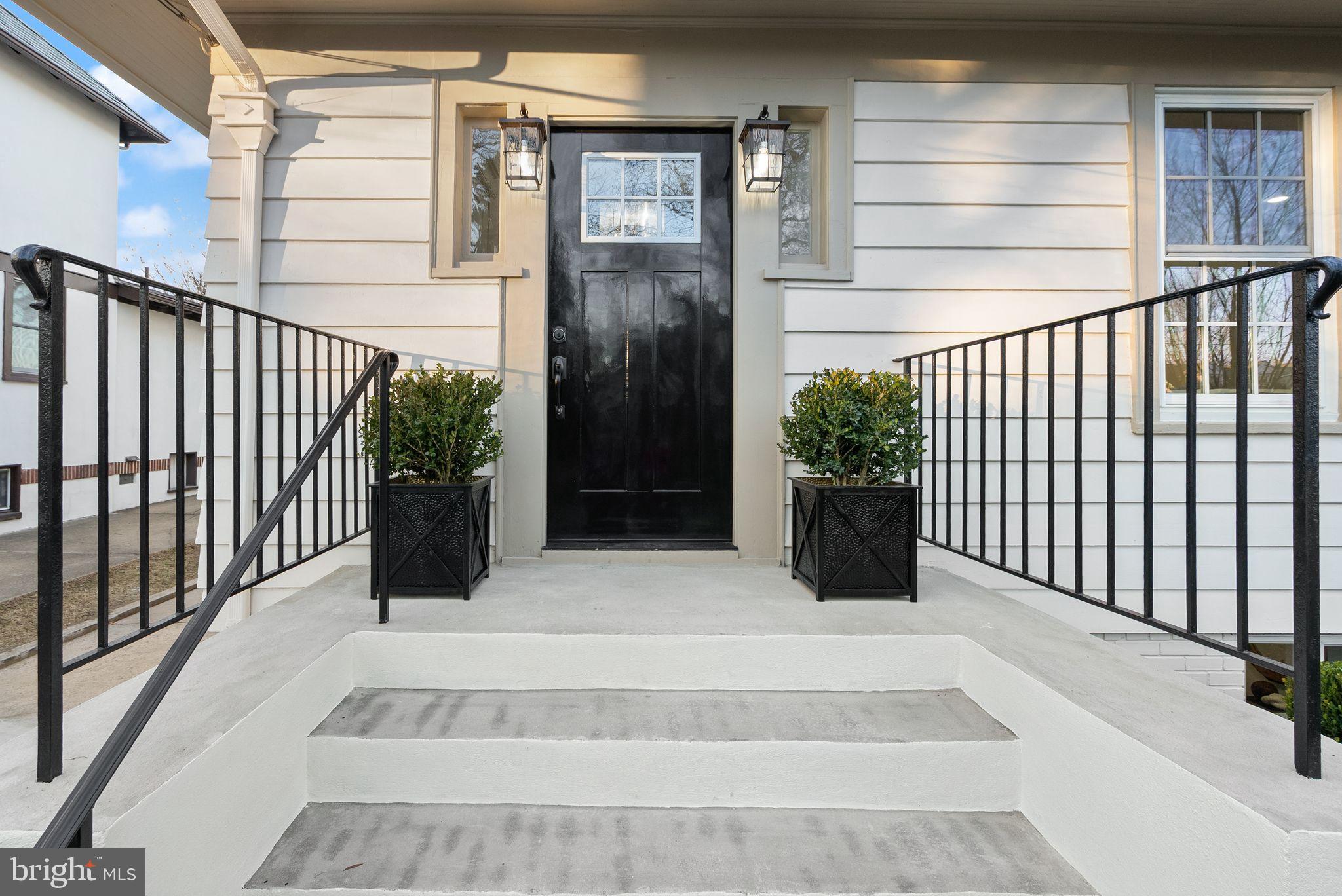 CHEVY CHASE VILLAGE - Residential