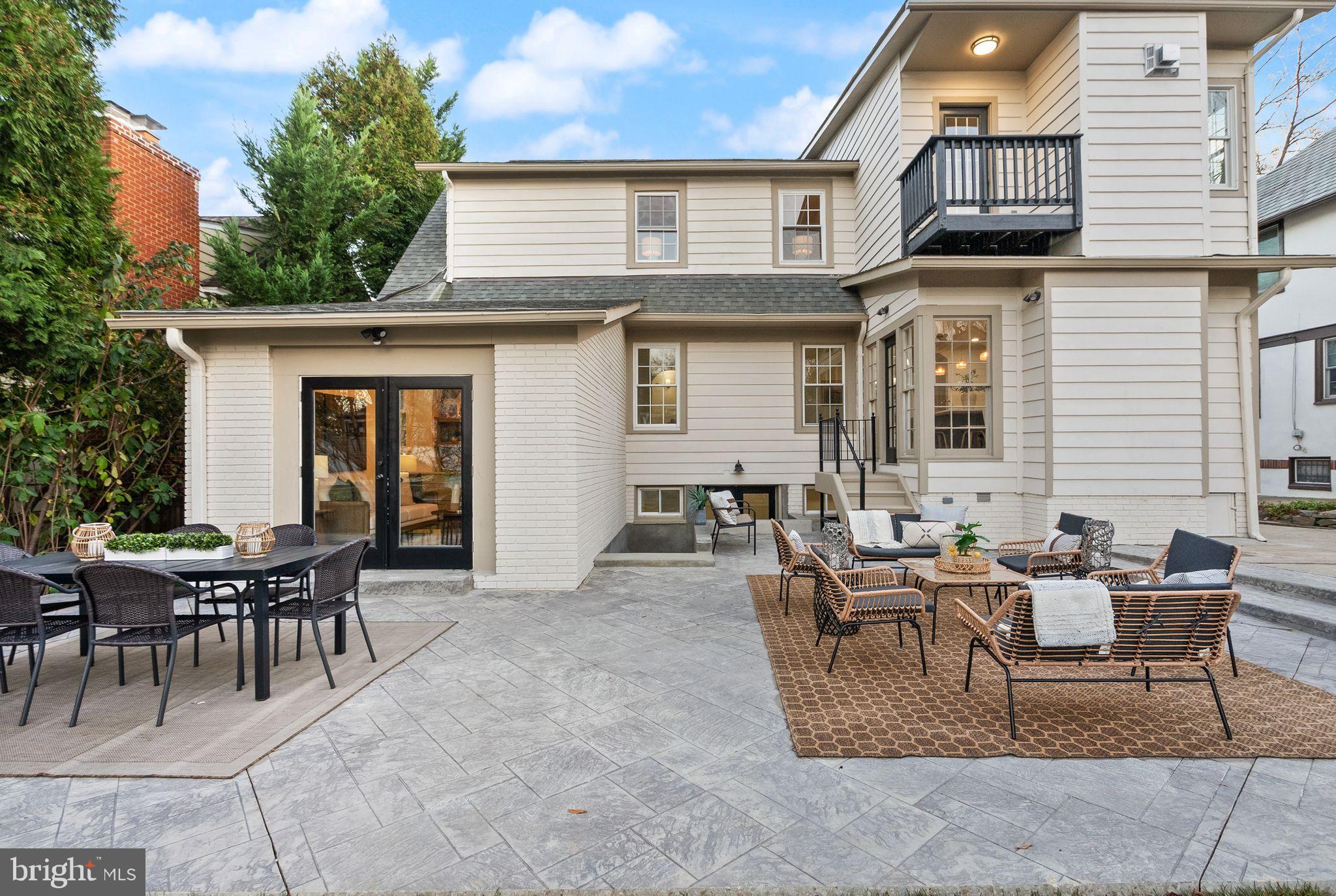 CHEVY CHASE VILLAGE - Residential