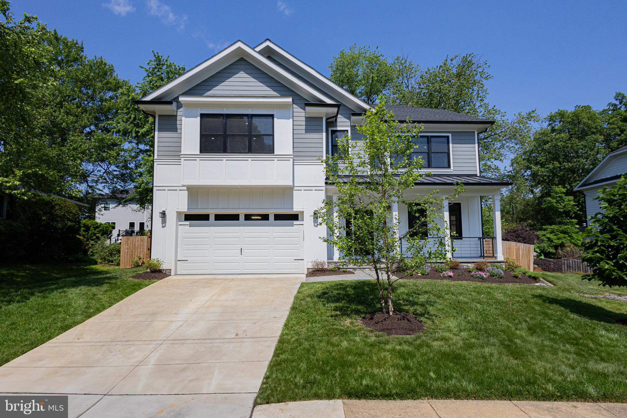 VIENNA WOODS - Residential