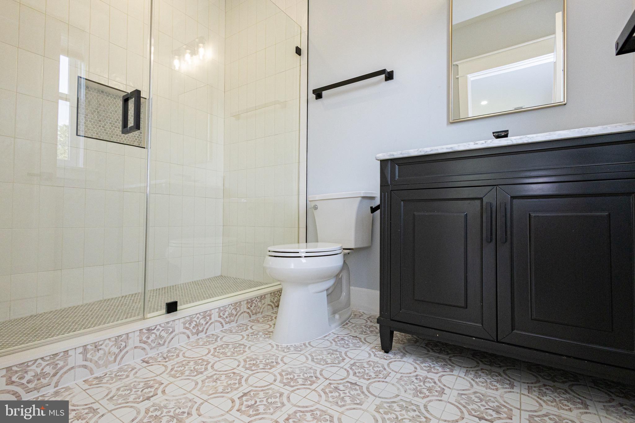 VIENNA WOODS - Residential