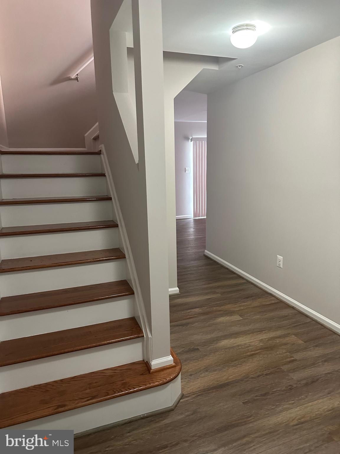 ST CHARLES SUB - SHEFFIELD - Residential Lease