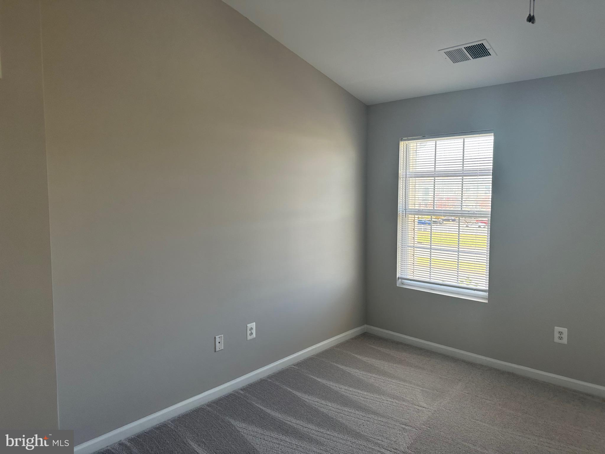 ST CHARLES SUB - SHEFFIELD - Residential Lease