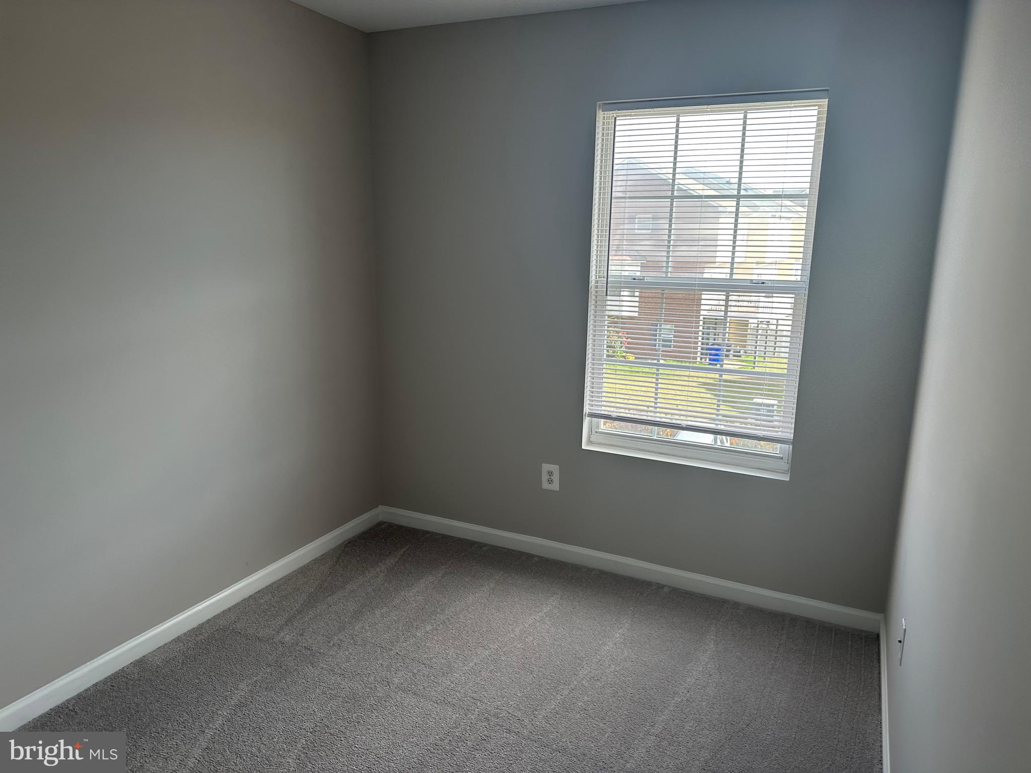 ST CHARLES SUB - SHEFFIELD - Residential Lease