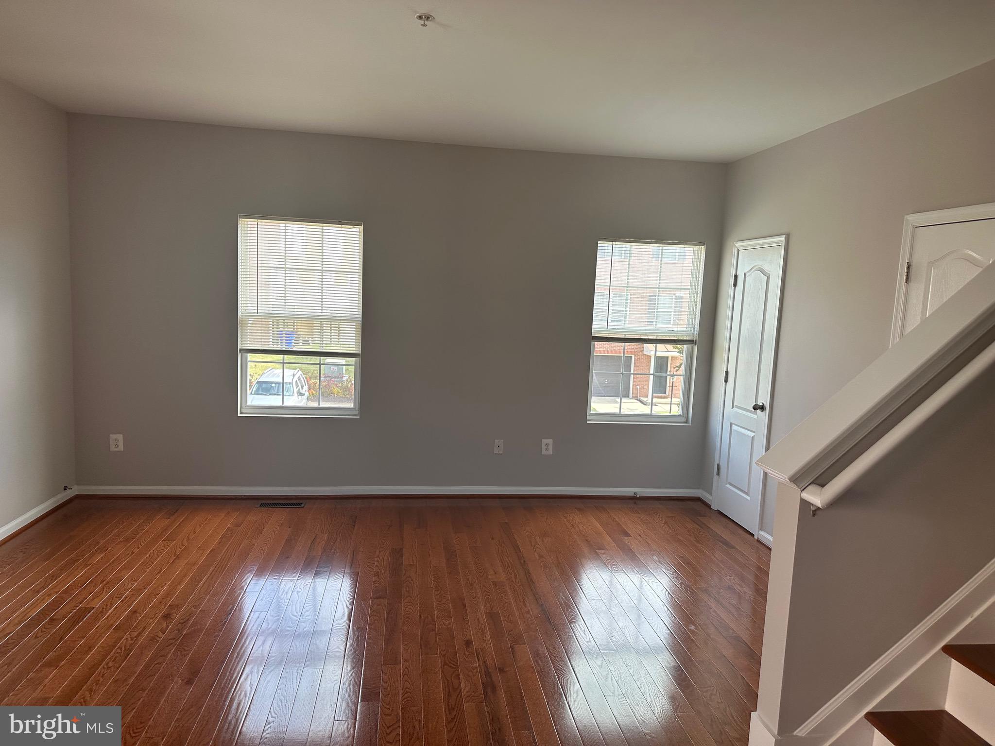 ST CHARLES SUB - SHEFFIELD - Residential Lease