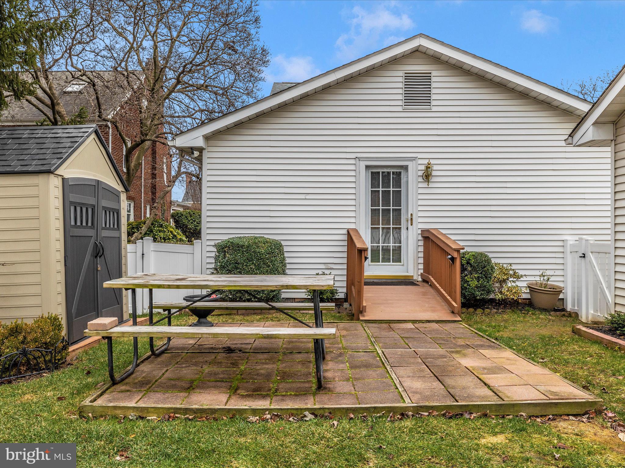 ROSEDALE - Residential