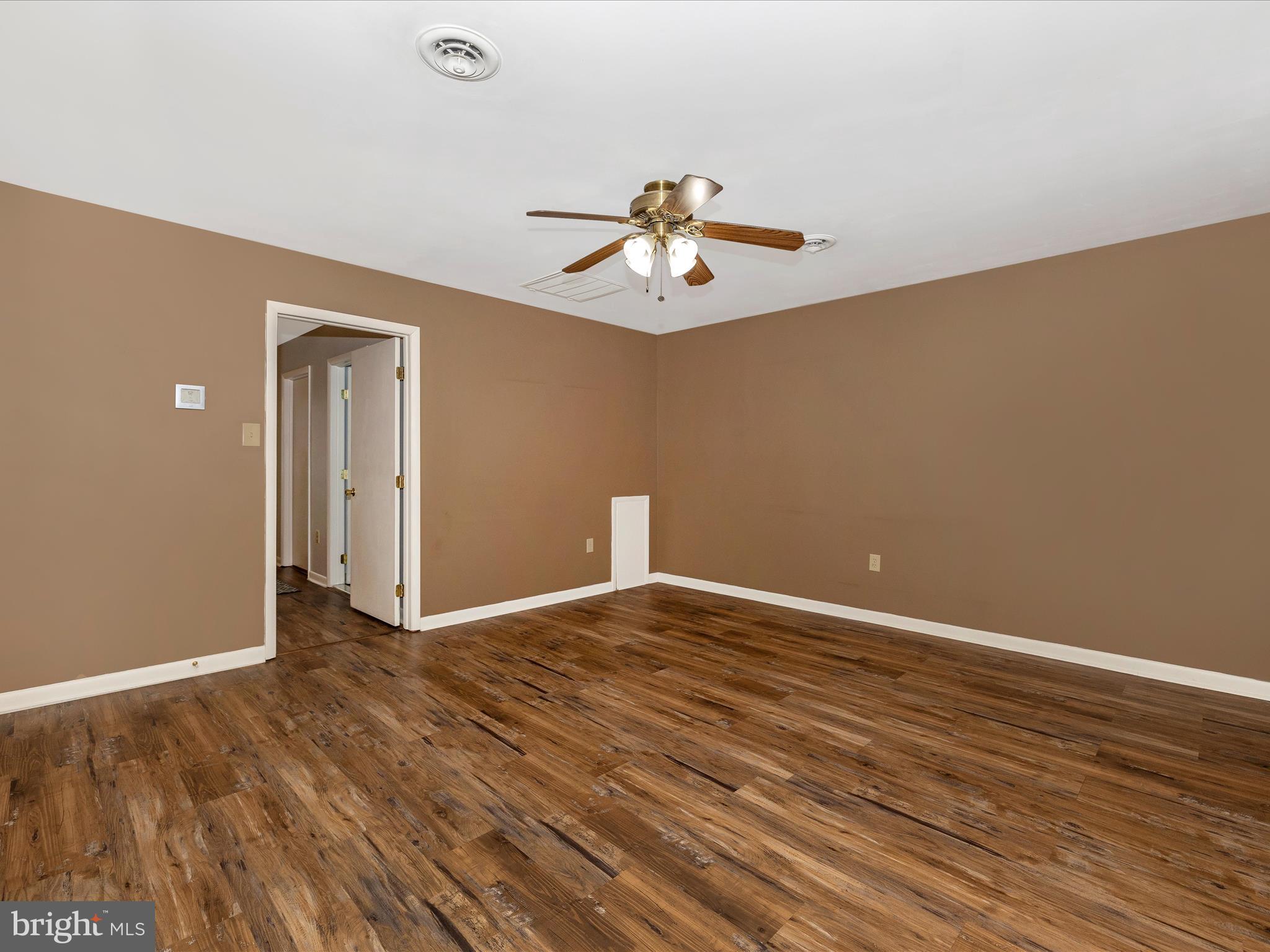 ROSEDALE - Residential