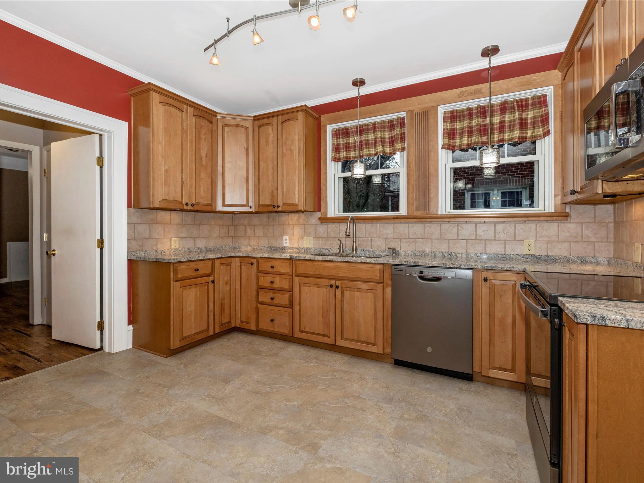 ROSEDALE - Residential