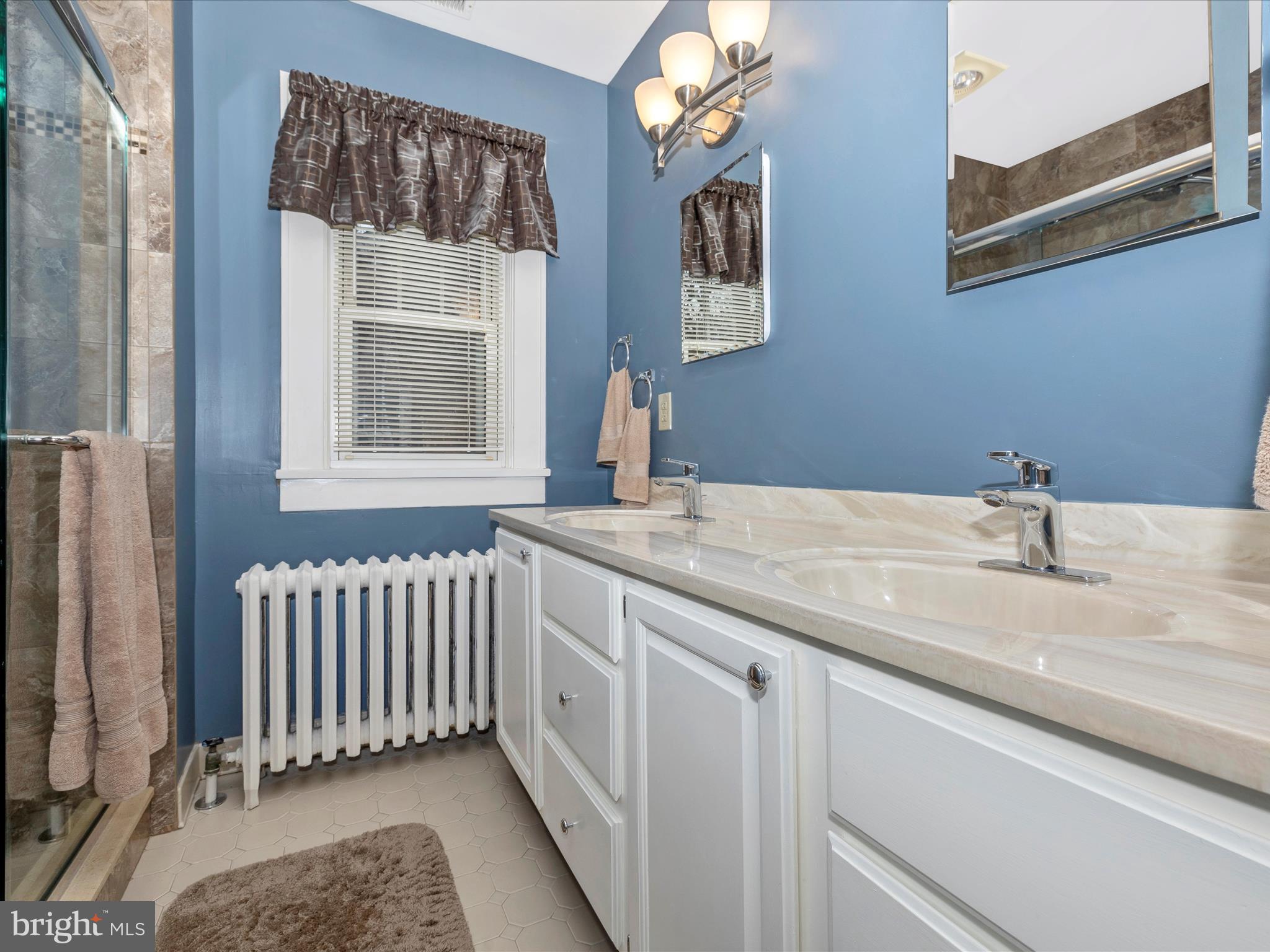 ROSEDALE - Residential