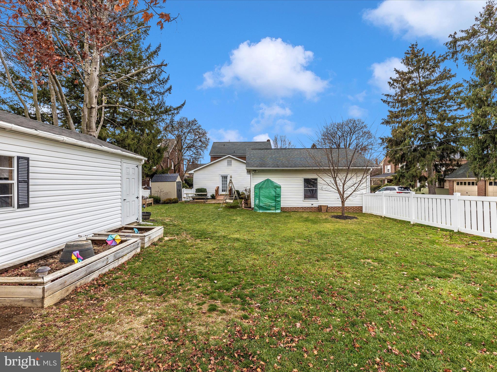 ROSEDALE - Residential