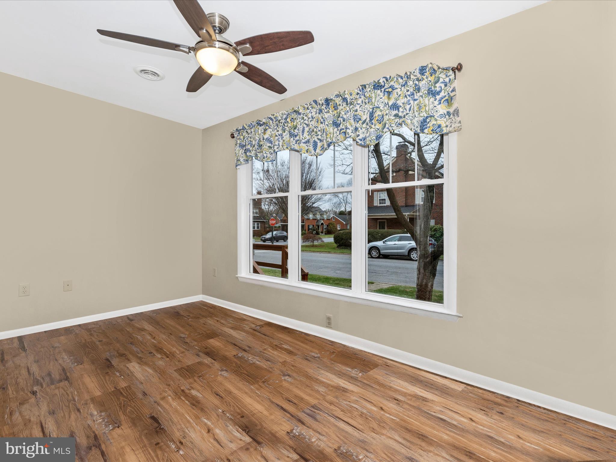 ROSEDALE - Residential