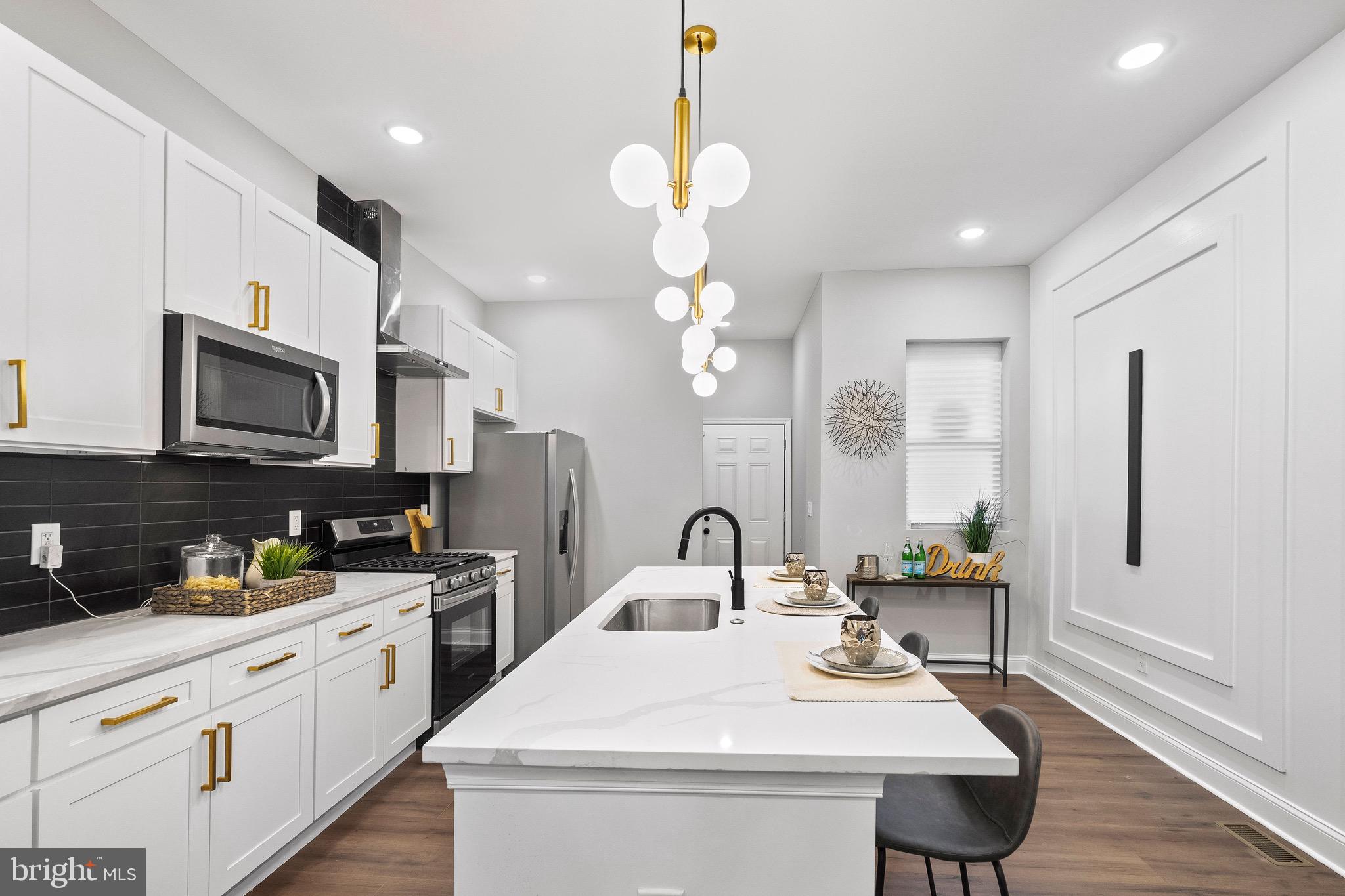 FRANKLIN SQUARE HISTORIC DISTRICT - Residential