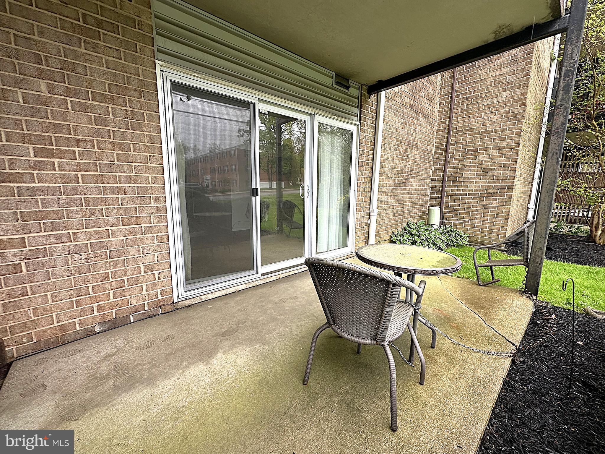 MOORES MILL MANOR - Residential