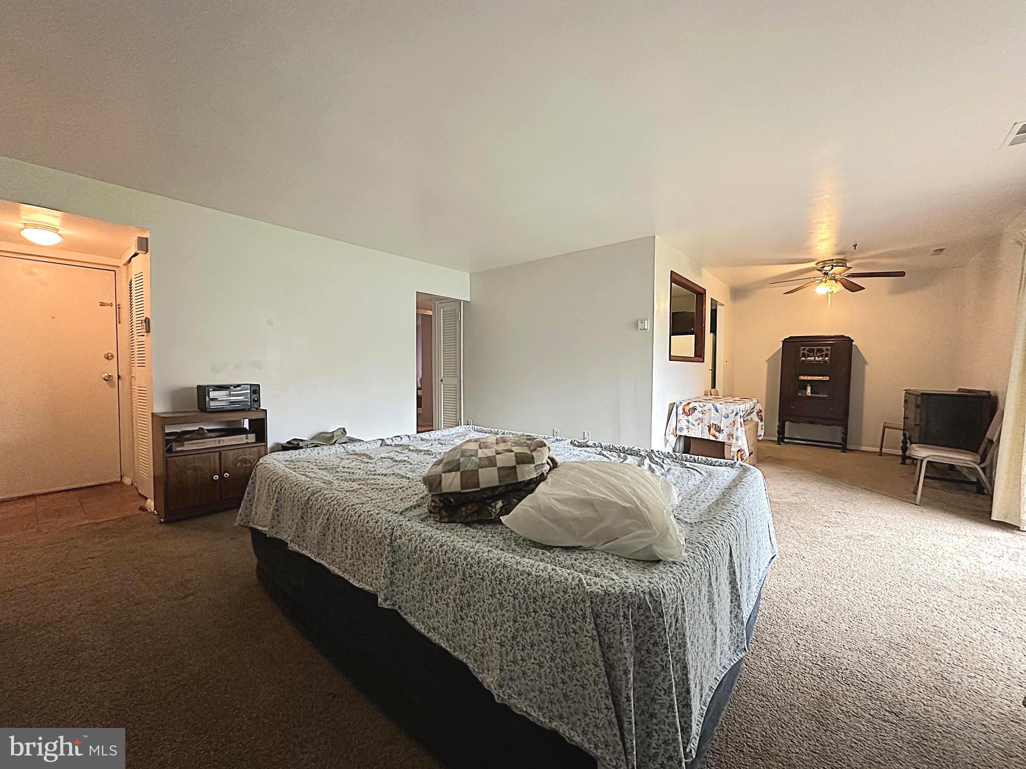 MOORES MILL MANOR - Residential