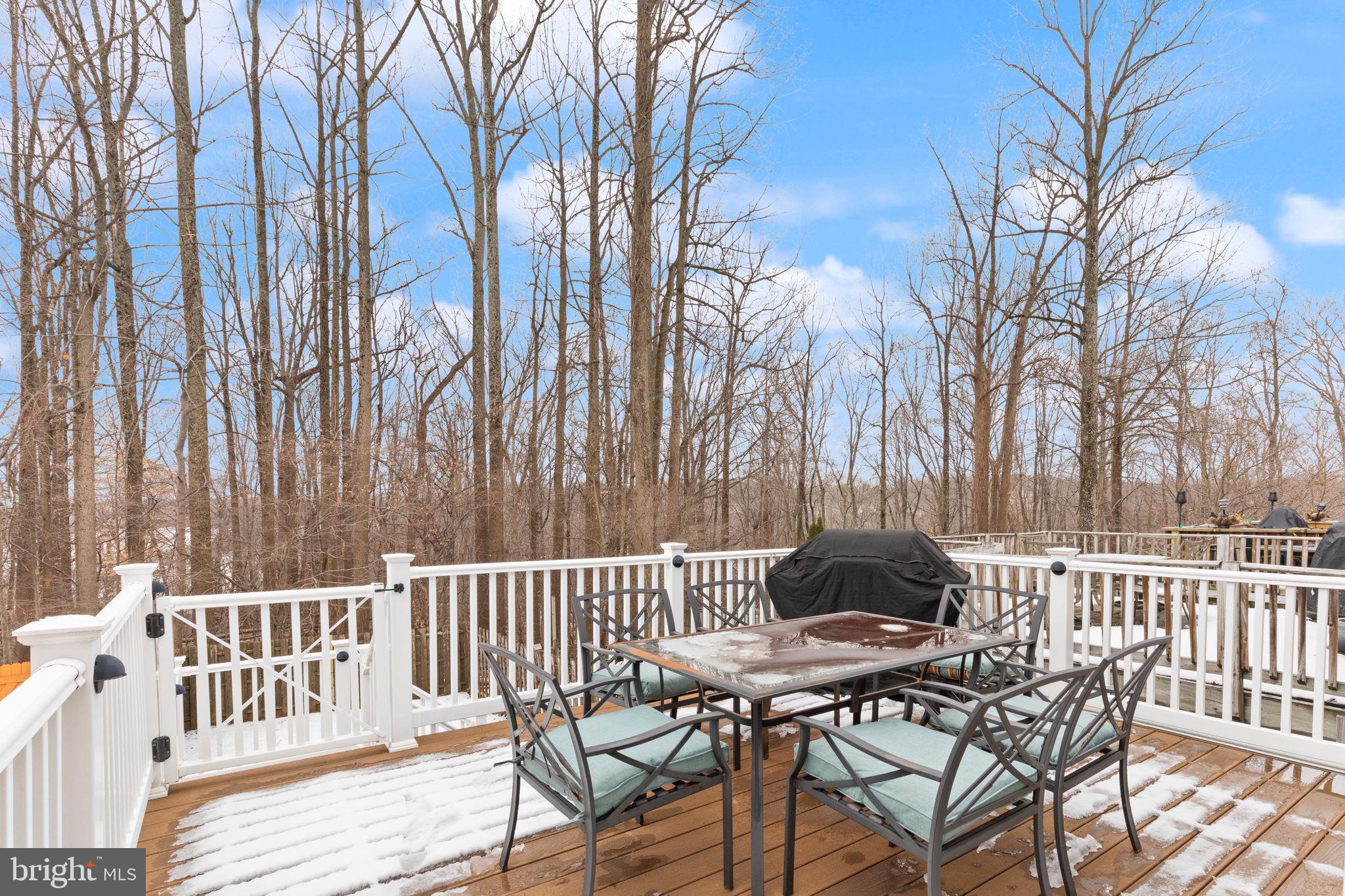 CONSTANT FRIENDSHIP - Residential